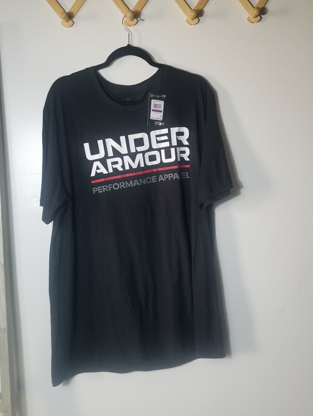 NWT UNDER ARMOUR MEN'S BLACK TEE SIZE 2XL LOOSE